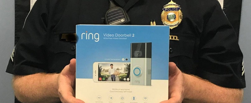 Ring Doorbell la sonnette connectée d’Amazon s’associe à la police américaine Ring Doorbell la sonnette connectée d’Amazon s’associe à la police américaine