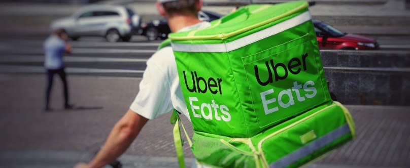 Uber Eats démarre deux tests de livraison par robots autonomes à Los Angeles Uber Eats démarre deux tests de livraison par robots autonomes à Los Angeles