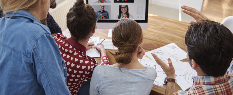 Réseau Social d’Entreprise : un espace d'échange entre collaborateurs Réseau Social d’Entreprise : un espace d'échange entre collaborateurs